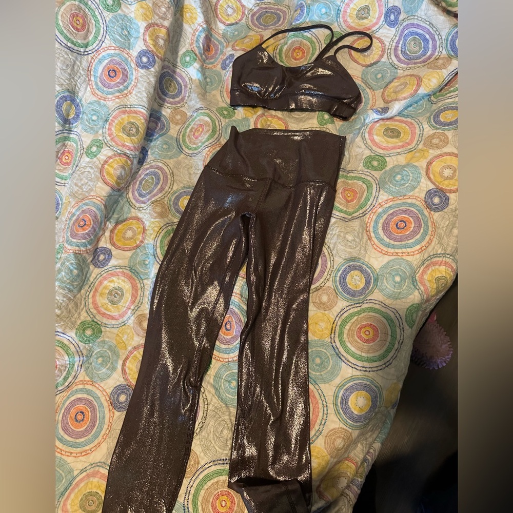 Lululemon pants and bra set
